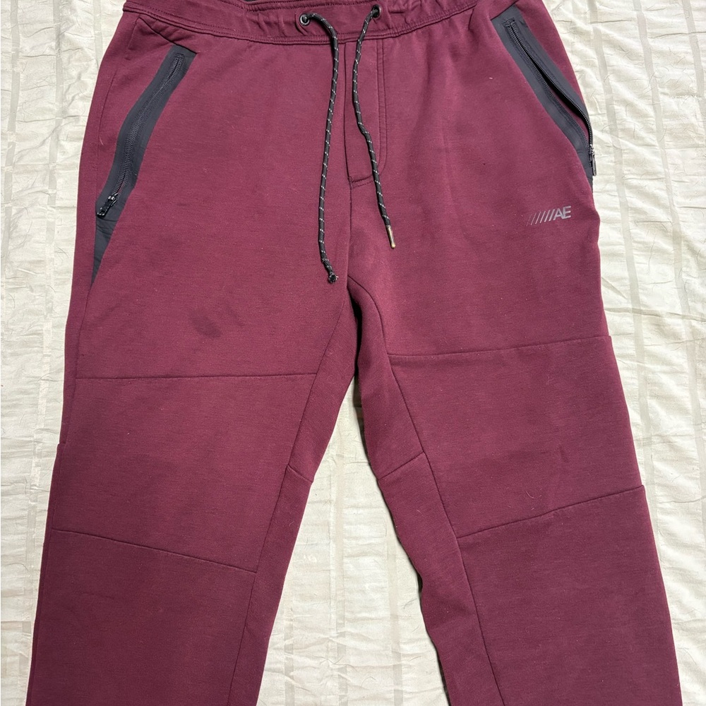 American Eagle Outfitters Men's Maroon Drawstring Joggers
